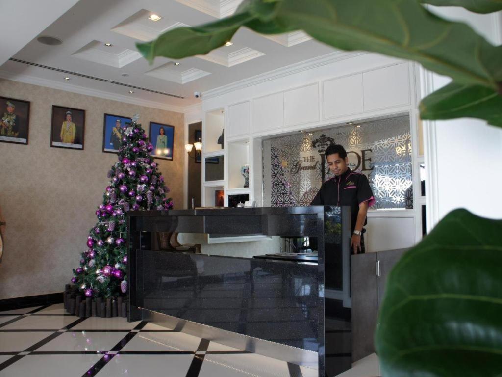 Hotel Zamburger Grand Jade Johor Bahru Kültér fotó