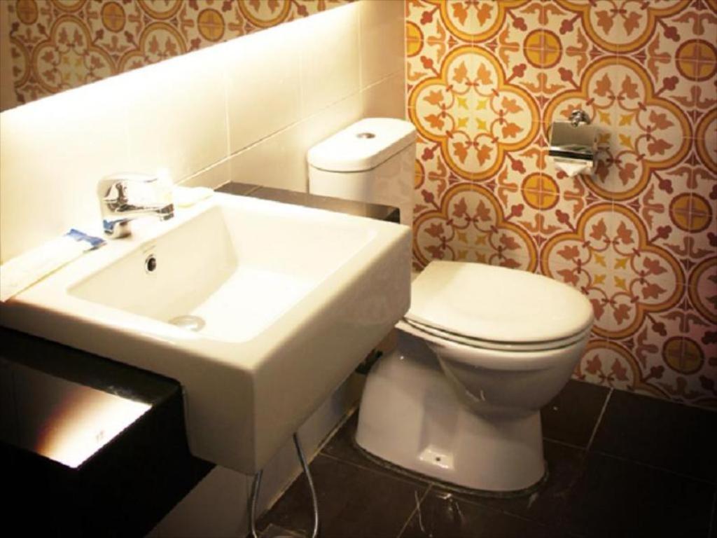 Hotel Zamburger Grand Jade Johor Bahru Kültér fotó